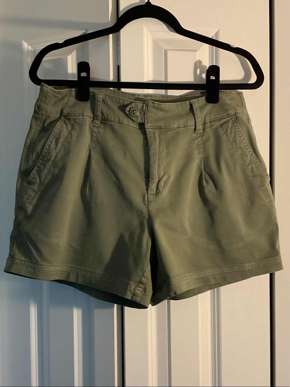 Liverpool Olive Green Women's Chino Shorts